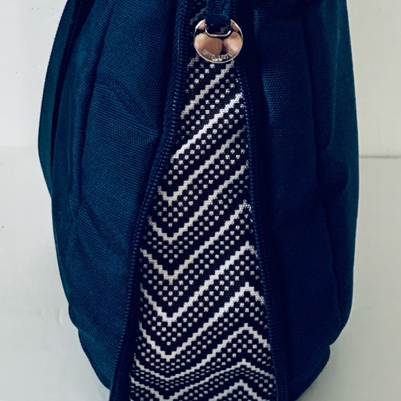 Travelon Expandable Navy Blue Crossbody Bag - Picture 3 of 5